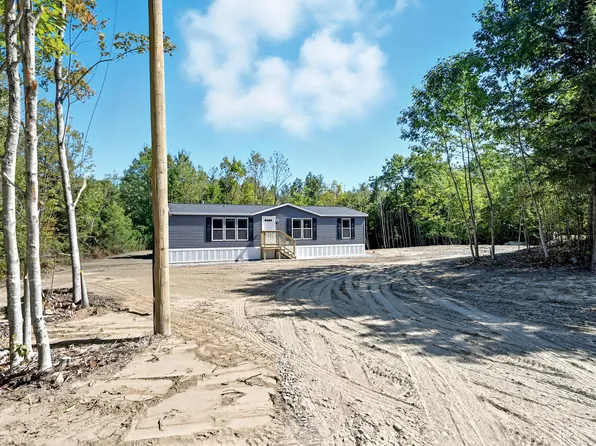 10 Magee Drive, Chelsea, ME 04330