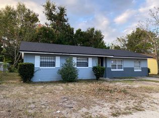 10 W Hammon Dr, Apopka, FL 32703