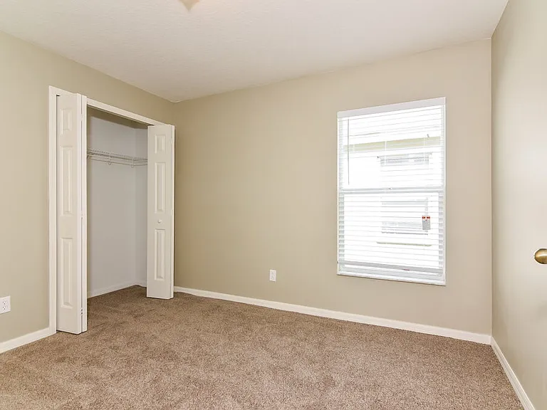 7556 Oxford Garden Cir — Photo 13