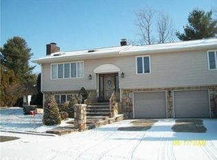 1 Robert Dr, North Providence, RI 02911