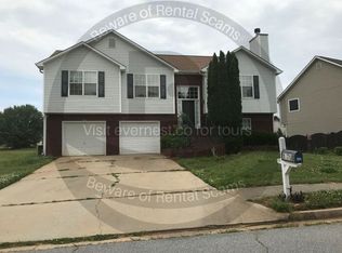 10718 Barberry Dr, Hampton, GA 30228