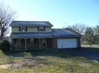 1702 Newport Dr, Lancaster, PA 17602