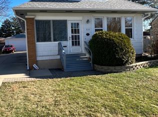 335 Marguerite St, Elgin, IL 60123