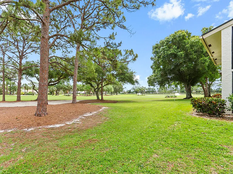 12910 Briarlake Dr #203 — Photo 44