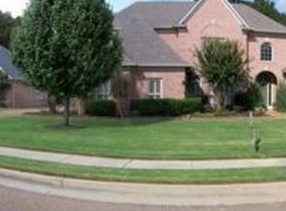 8756 River Hollow Dr, Cordova, TN 38016