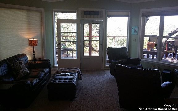 4th image of 761 Hill Top Dr
