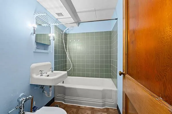 Pend Oreille Apartments — Photo 7