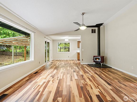 4th image of 7817 Fairview Road SW