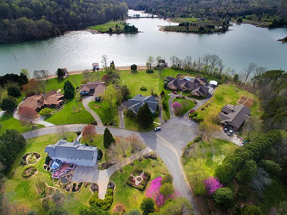 3rd image of 11400 Berry Hill Dr