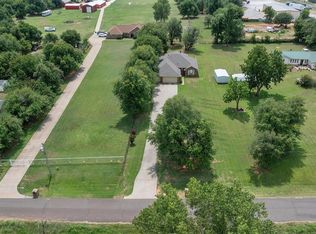 2138 E Frontier Ter, Mustang, OK 73064