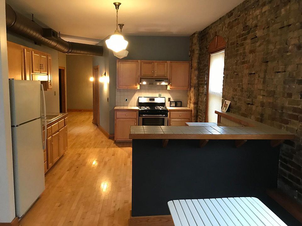 Open layout, view of the kitchen from the living room