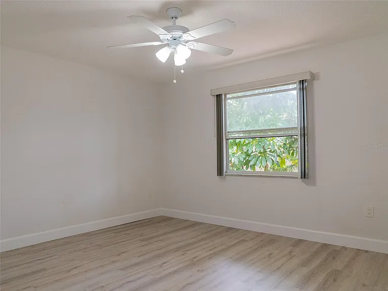 517 S Summerlin Ave — Photo 19
