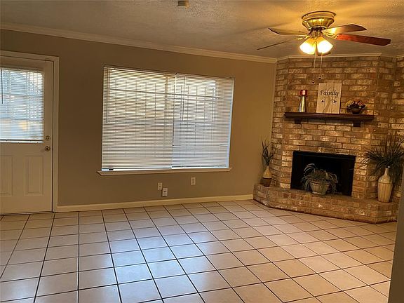 2nd image of 6835 Chasewood Dr #6835