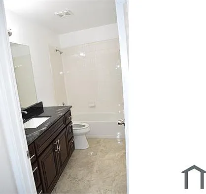 411 Paddock Ln — Photo 19