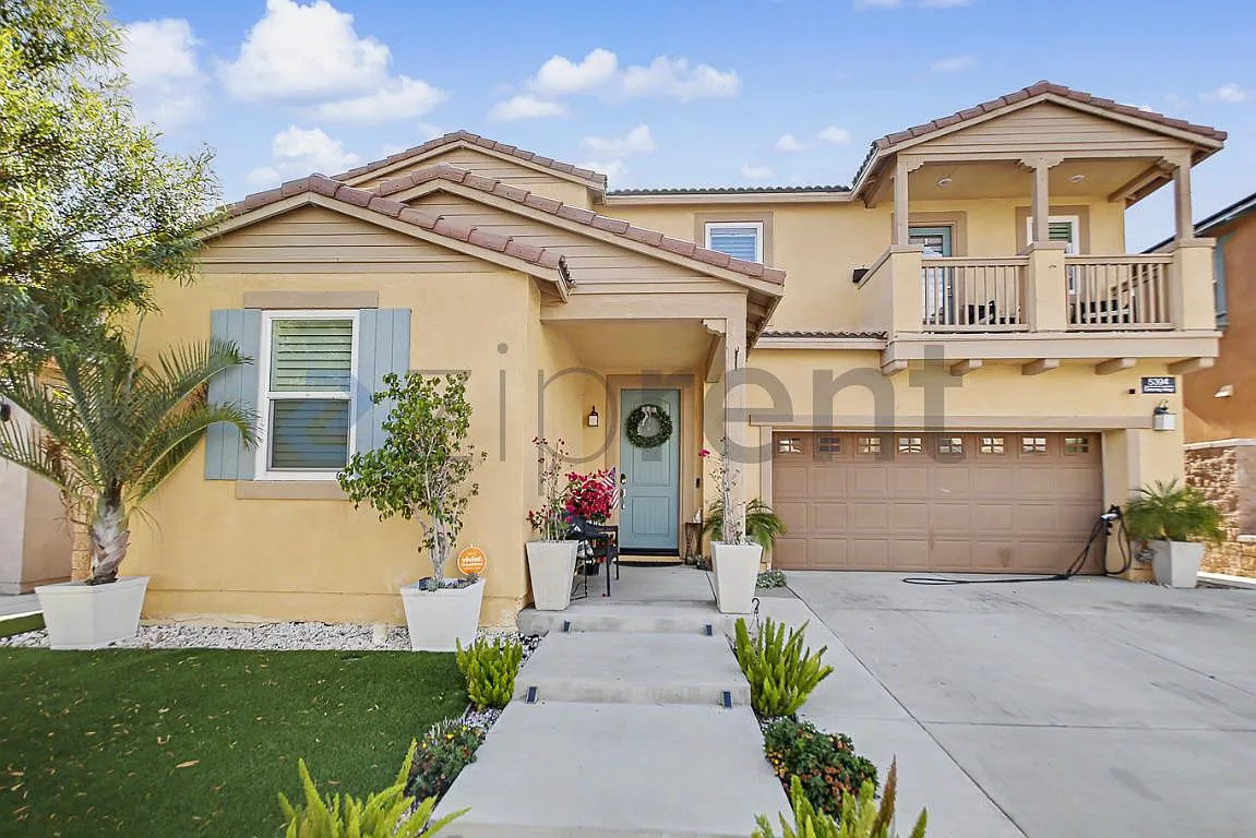 4 bed, 2980 sqft, $4,780 — Photo 1