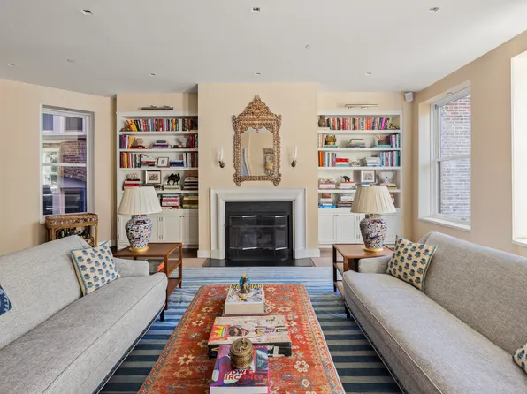 173 Macdougal Street image 2 of 18