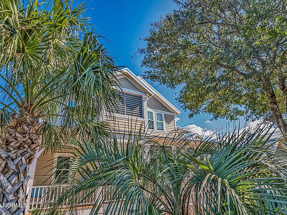 4th image of 202 SE Beach Drive