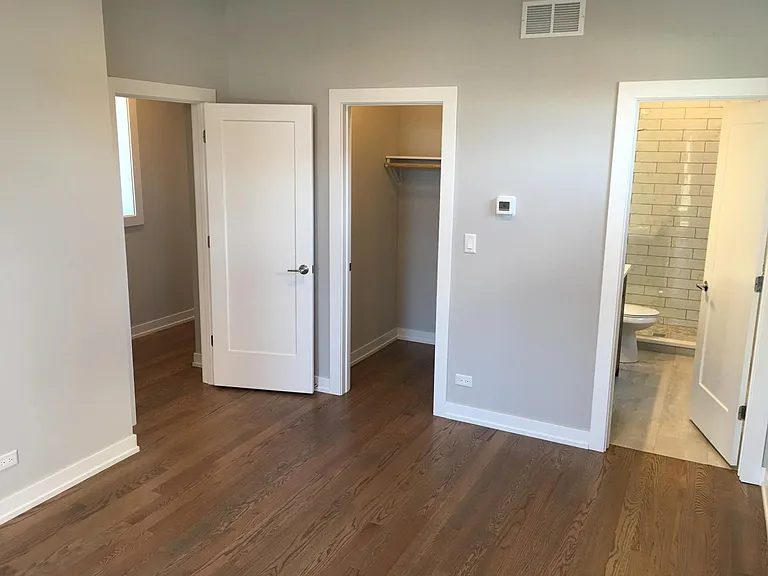 1650 W 18th Pl #2 — Photo 8
