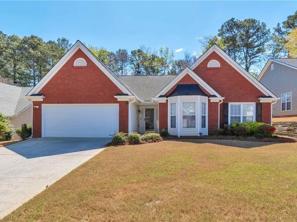 466 Suwanee East Dr, Lawrenceville, GA 30043