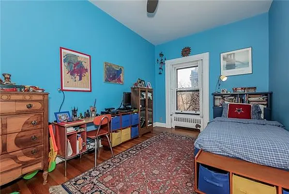 Sold by Avenue Sotheby's International Realty | media 13