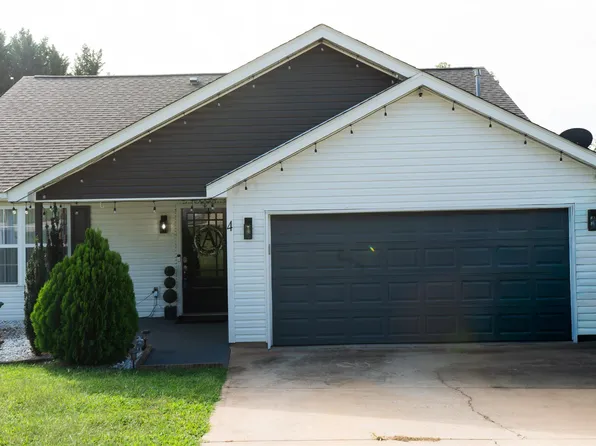 4 Dill Creek Ct, Greer, SC 29650