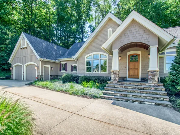 5659 Sanctuary Dr NE, Ada, MI 49301