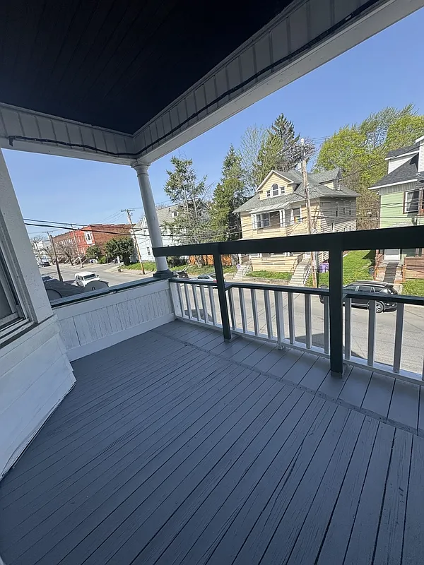 2 bed, 1.0 bath, $1,150 — Photo 4