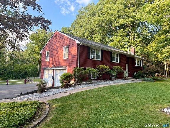 3rd image of 50 Copper Hill Road