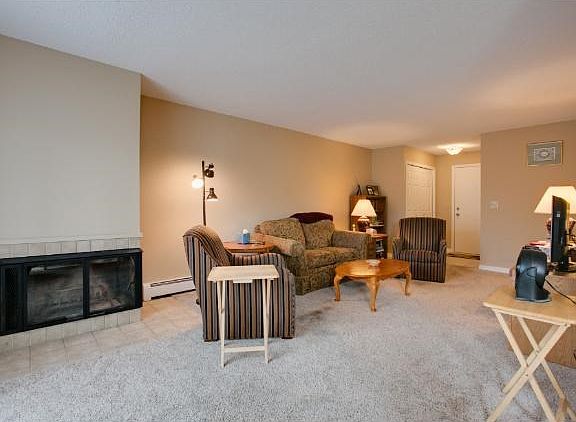 Dining view in to LR