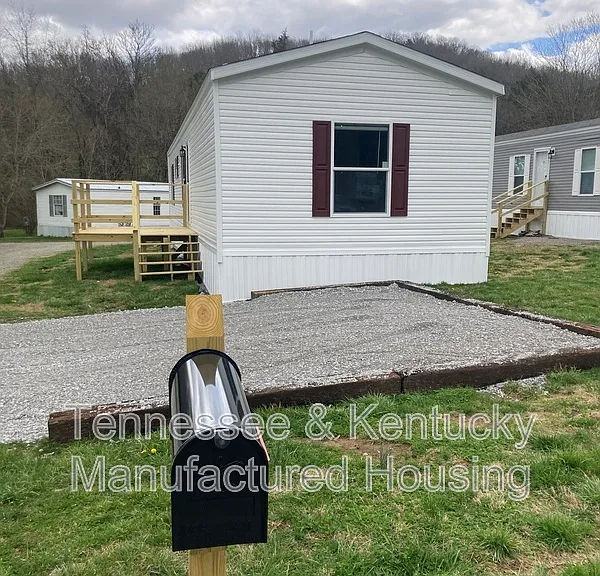 333 Hillsdale Estates Ln — Photo 1