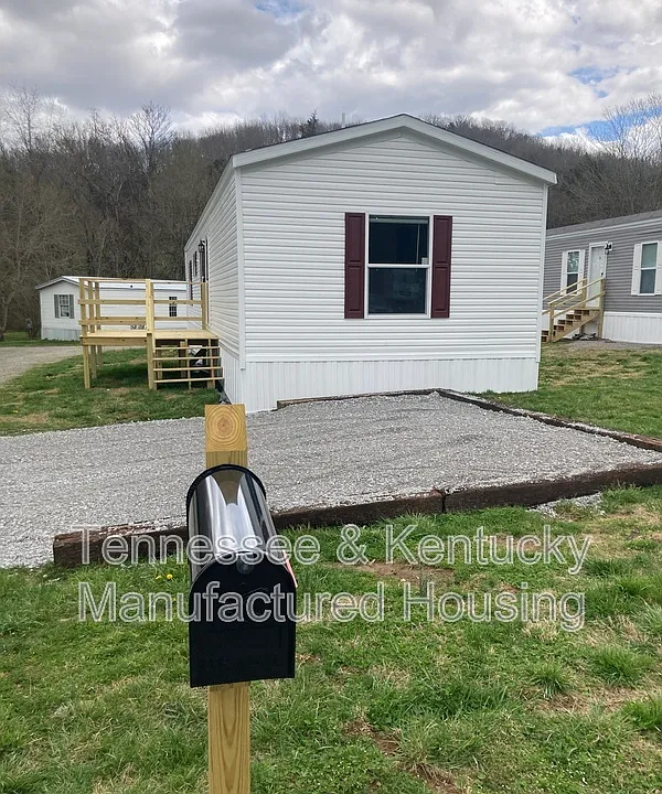 333 Hillsdale Estates Ln