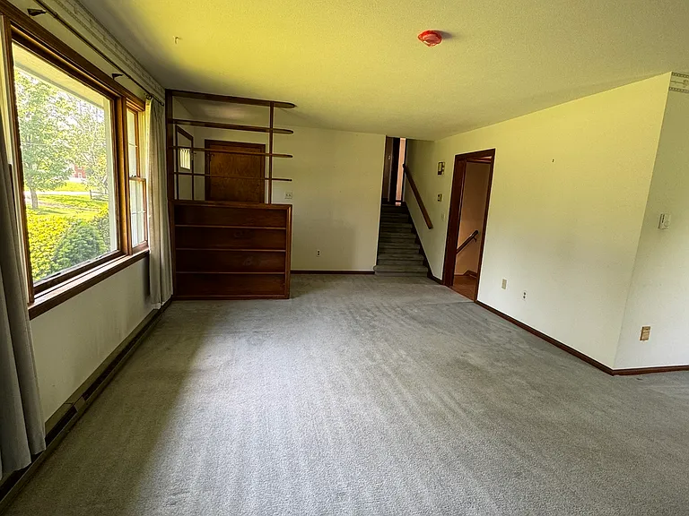 120 Mount Warner Rd — Photo 5