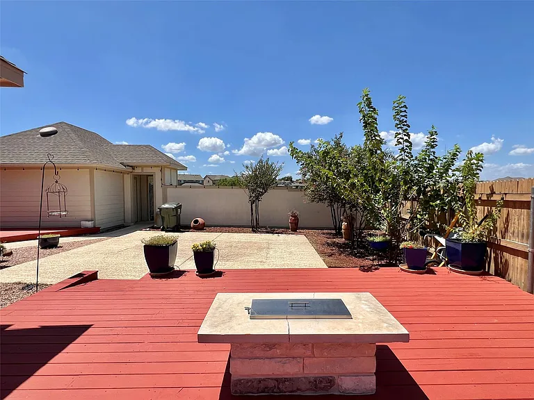 401 Arabian Colt Dr — Photo 26