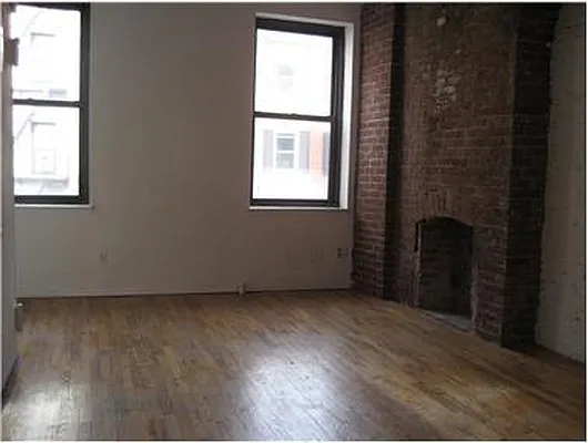 Rented by Douglas Elliman | media 16