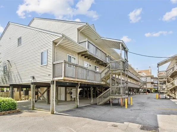 833 Little Bay Ave APT I, Norfolk, VA 23503