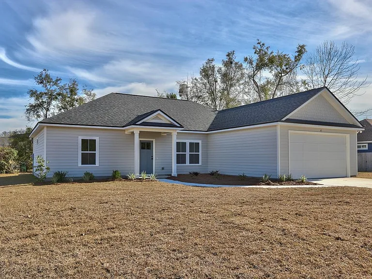 43 Sarlan Garden Dr — Photo 4