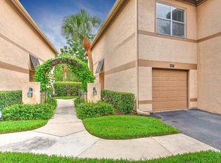 947 Normandy Trace Rd #947, Tampa, FL 33602