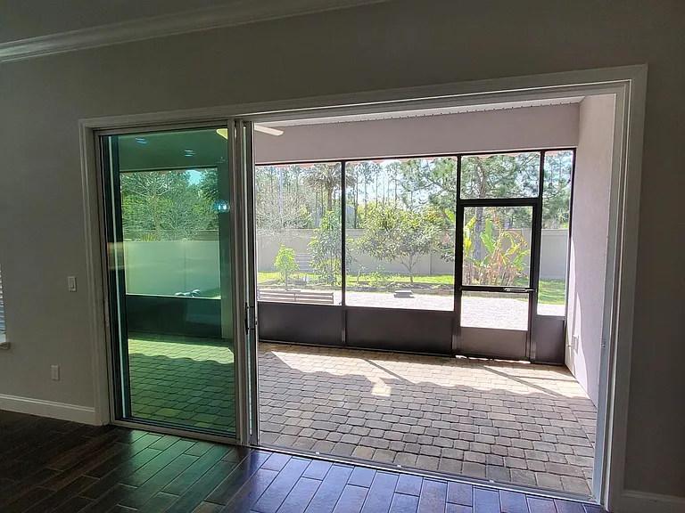 3173 Montilla Dr — Photo 22