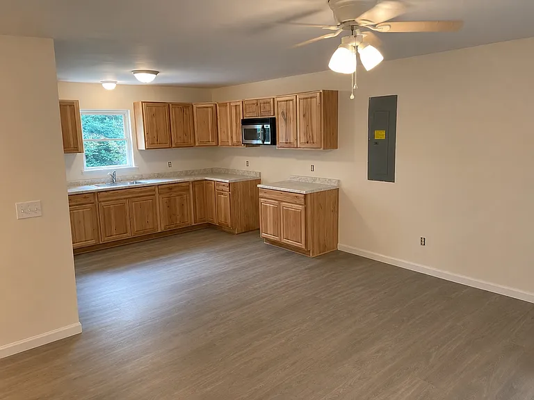 182 Veney Ln — Photo 3