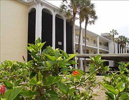 5th image of 821 De Leon Ct #301
