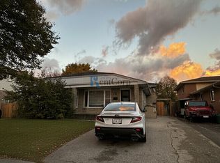 70 Wendy Cres #1, Kitchener, ON N2A 3T2