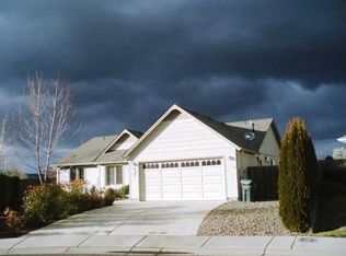 18 Hummingbird Ct, Eagle Pt, OR 97524