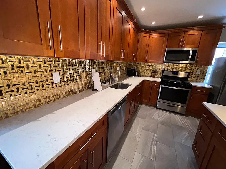 26 Bessom St #3 — Photo 3