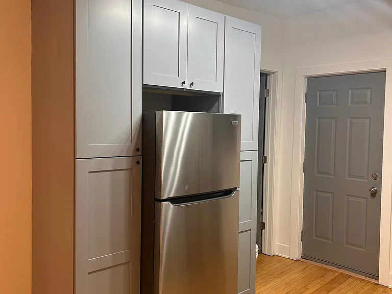617 N Oakley Blvd #2 — Photo 5