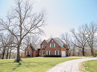 4355 Kemper Rd, Mountain Grove, MO 65711