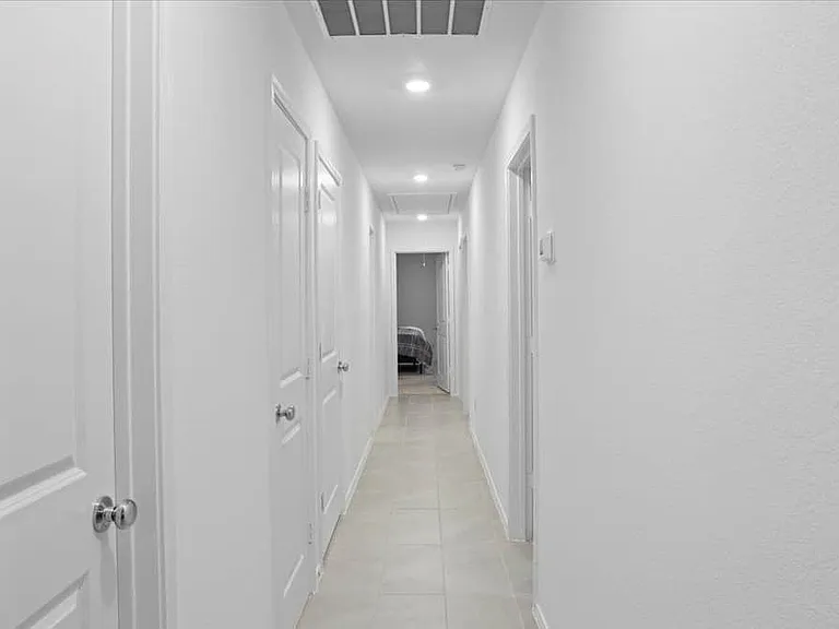 464 Eagle Wind Way — Photo 3