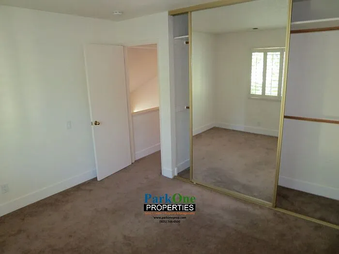 905 Colina Ct — Photo 19