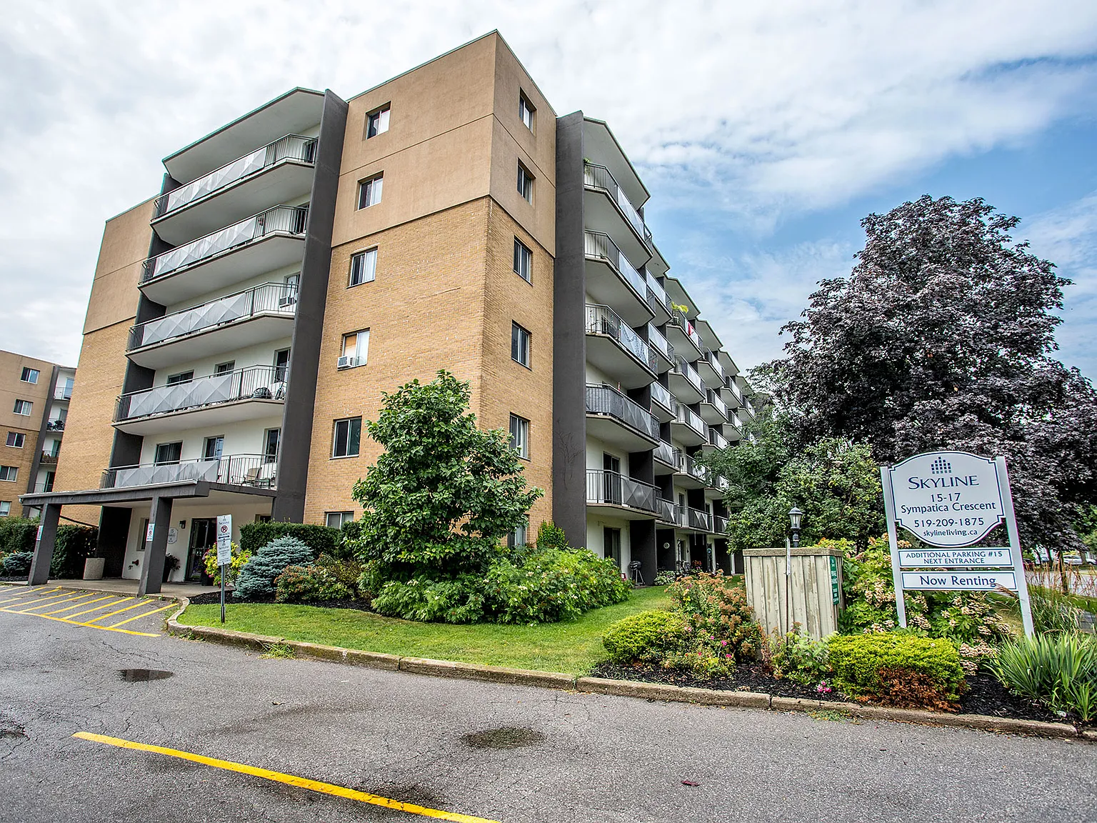 Lynden Gate Estates Apartments — Photo 2