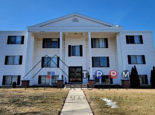 3768 W 9th St #6, Waterloo, IA 50702