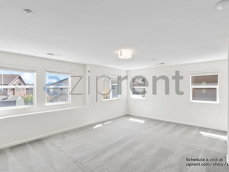 419 Malcolm Dr — Photo 21